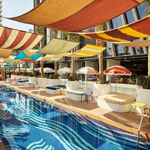 Hotel Mama Shelter